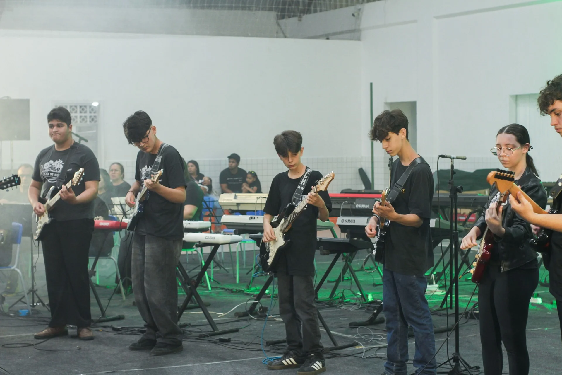 Casa de Música celebra talentos em Noite Cultural cheia de emoção, música e superação