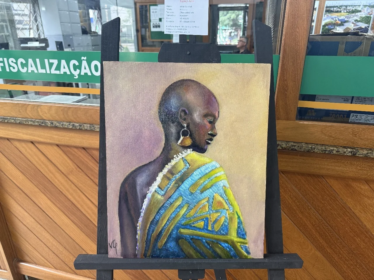 Exposição reúne obras de alunos do Espaço Arte em Camboriú