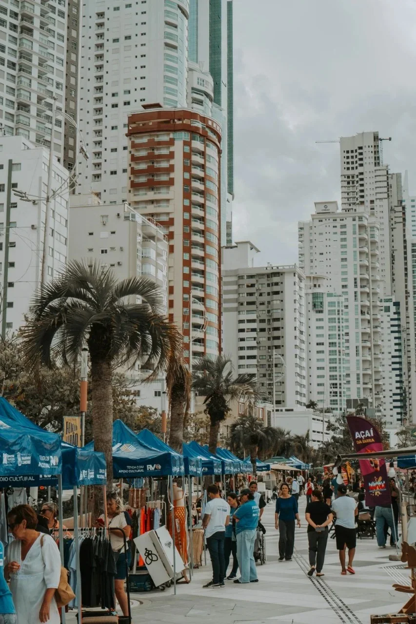 Feira da Orla volta nesta quarta em Balneário Camboriú