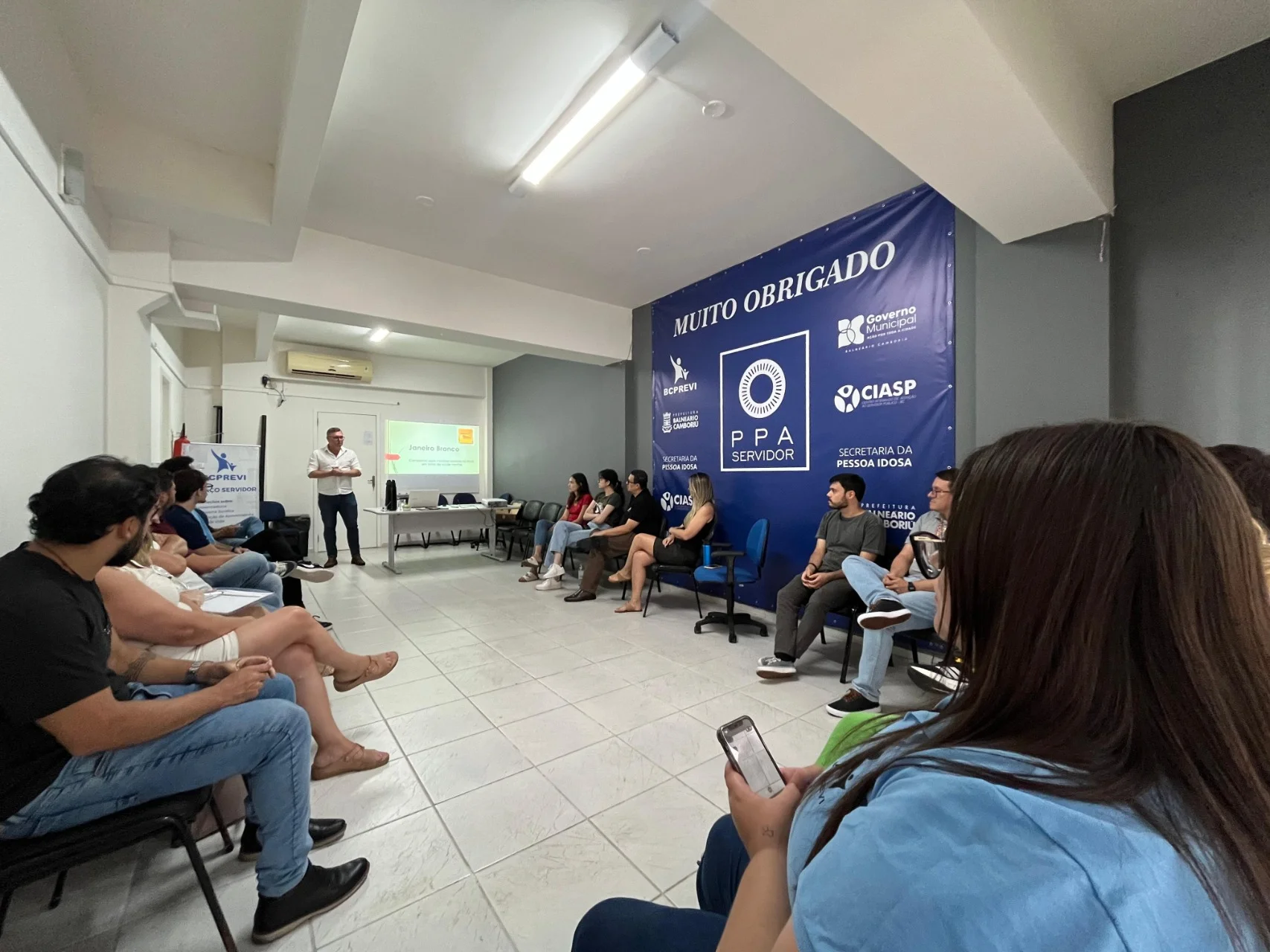 Servidores de BCPrevi participam de encontro sobre saúde mental