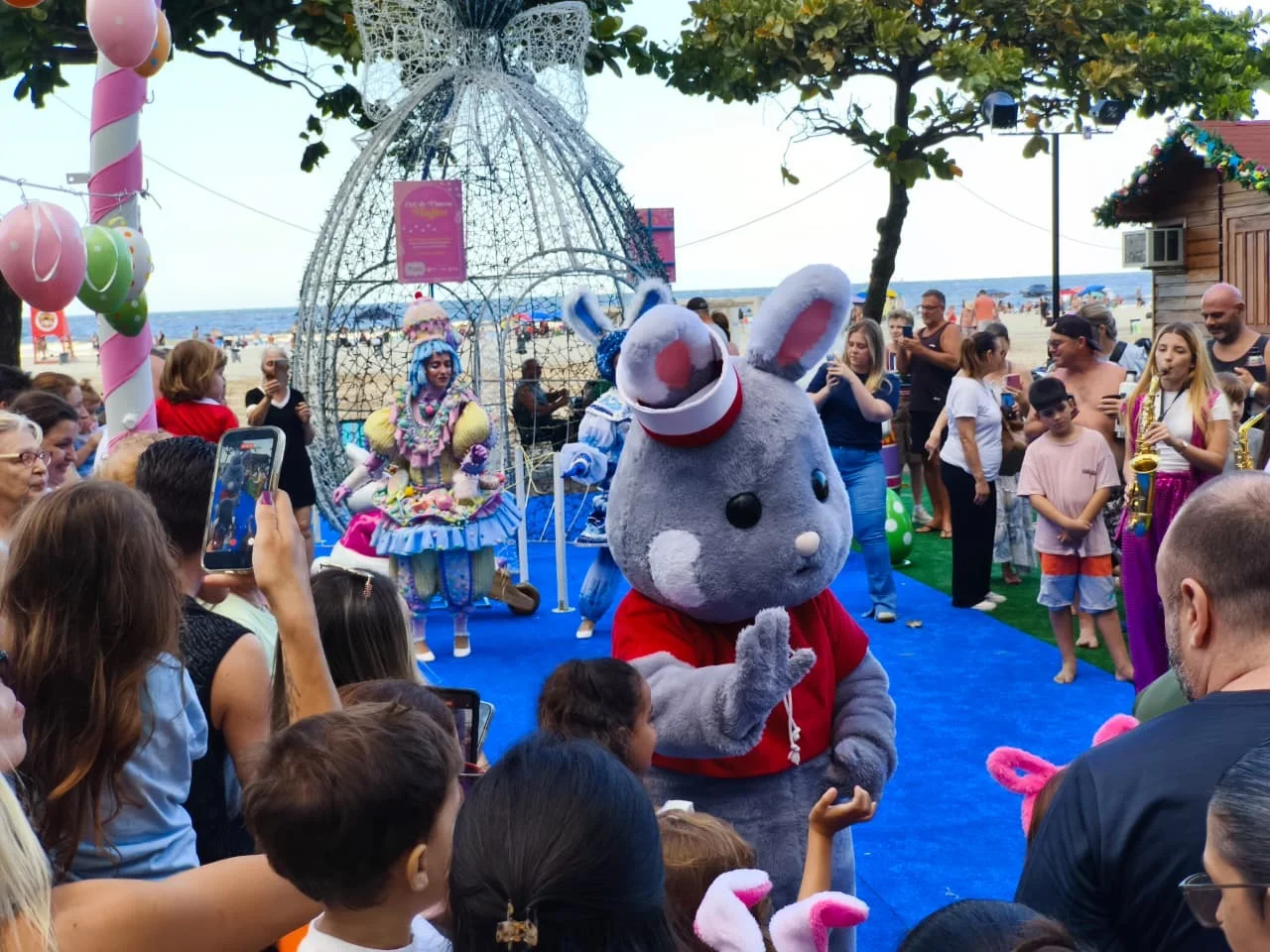 Viva Páscoa BC: primeira Parada de Páscoa encanta grande público em Balneário Camboriú