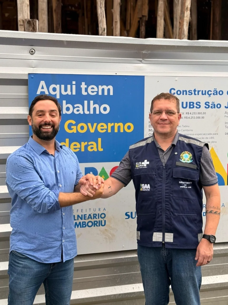 Foto: Vereador Eduardo Zanatta e o superintendente do Ministério da Saúde em Santa Catarina, Sylvio da Costa Júnior. (Foto: Vitor Serpa)