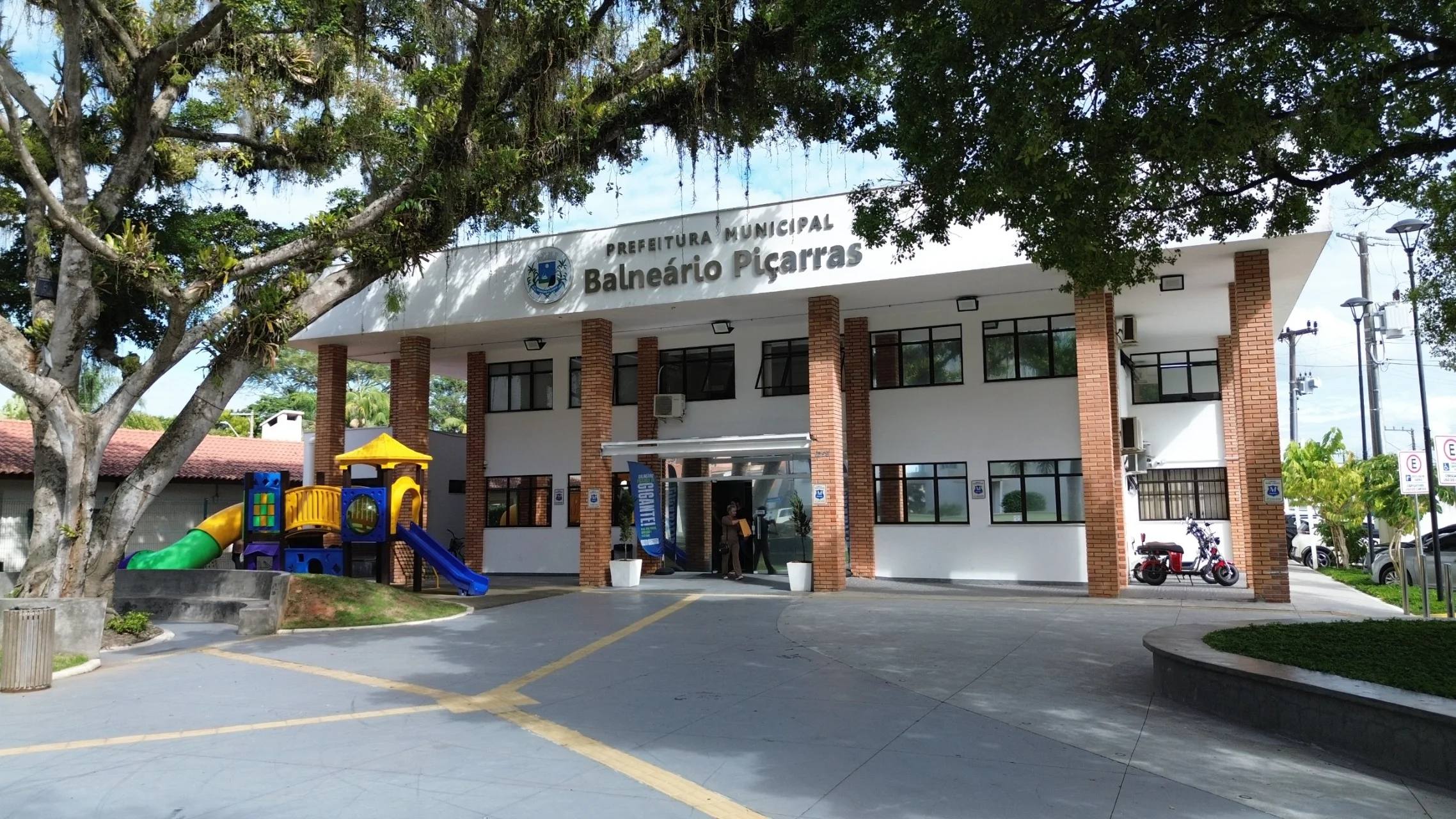 Prefeitura de Balneário Piçarras informa horário especial de expediente nesta segunda-feira (29/06)