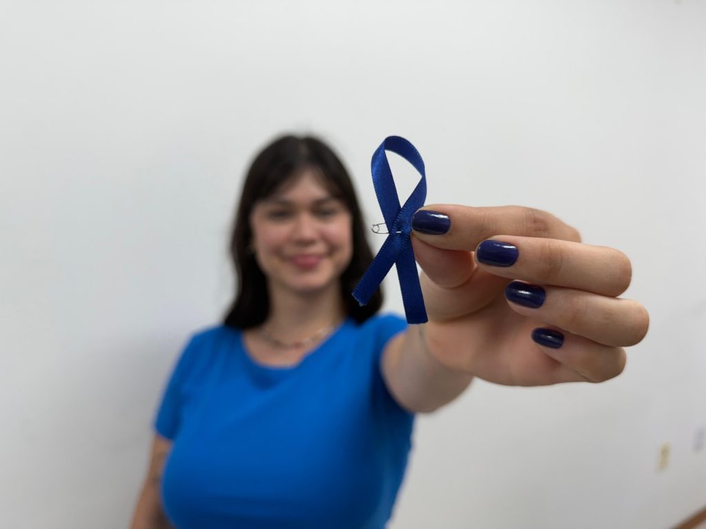 Balneário Camboriú convida população a vestir azul pelo autismo nesta quarta