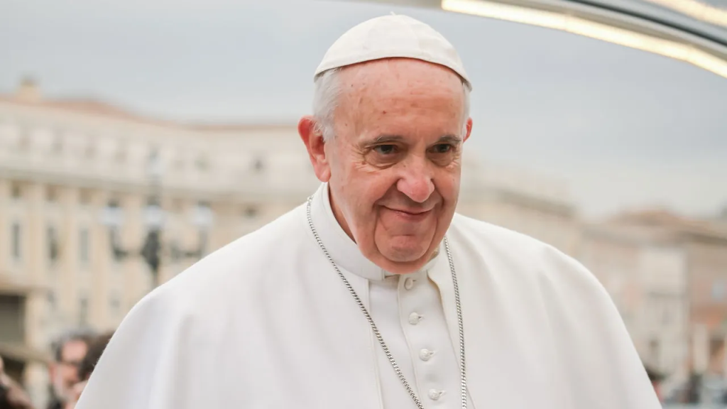 Papa Francisco morre aos 88 anos; Vaticano confirma falecimento