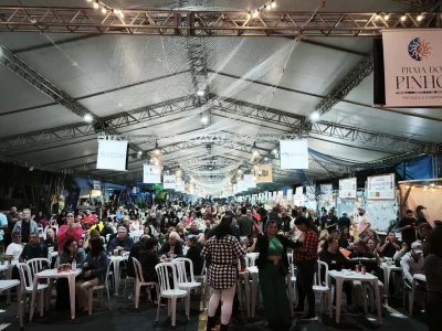 6-festa-raizes-de-taquaras-reune-mais-de-50-mil-pessoas-em-balneario-camboriu-6-festa-raizes-de-taquaras-reune-mais-de-50-mil-pessoas-em-balneario-camboriu