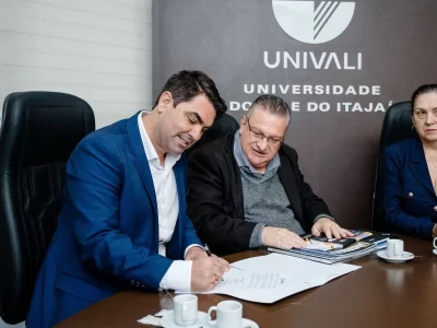 itapema-formaliza-contrato-com-a-univali-para-gestao-do-centro-de-atendimento-a-pessoa-com-tran-itapema-formaliza-contrato-com-a-univali-para-gestao-do-centro-de-atendimento-a-pessoa-com-tran