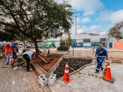 parquinho-na-quarta-avenida-e-fechado-temporariamente-para-construcao-de-nova-mureta-balneario--parquinho-na-quarta-avenida-e-fechado-temporariamente-para-construcao-de-nova-mureta-balneario-