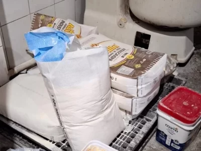 vigilancia-sanitaria-interdita-fabrica-clandestina-de-pizzas-no-monte-alegre-em-camboriu-vigilancia-sanitaria-interdita-fabrica-clandestina-de-pizzas-no-monte-alegre-em-camboriu